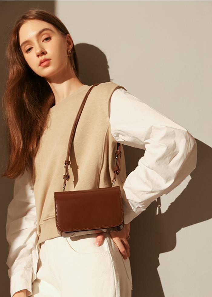 Vivan Seven leather shoulder bag