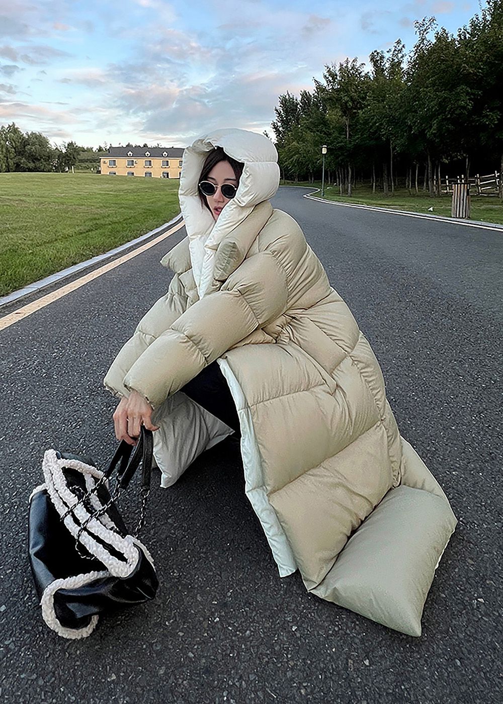 ジャケット・アウター VICTIM /SEAMLESS BIG COAT / Opening Act VICTIM（ヴィクティム）の「VICTIM ヴィクティム / SEAMLESS BIG