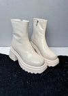 white winter boots for women