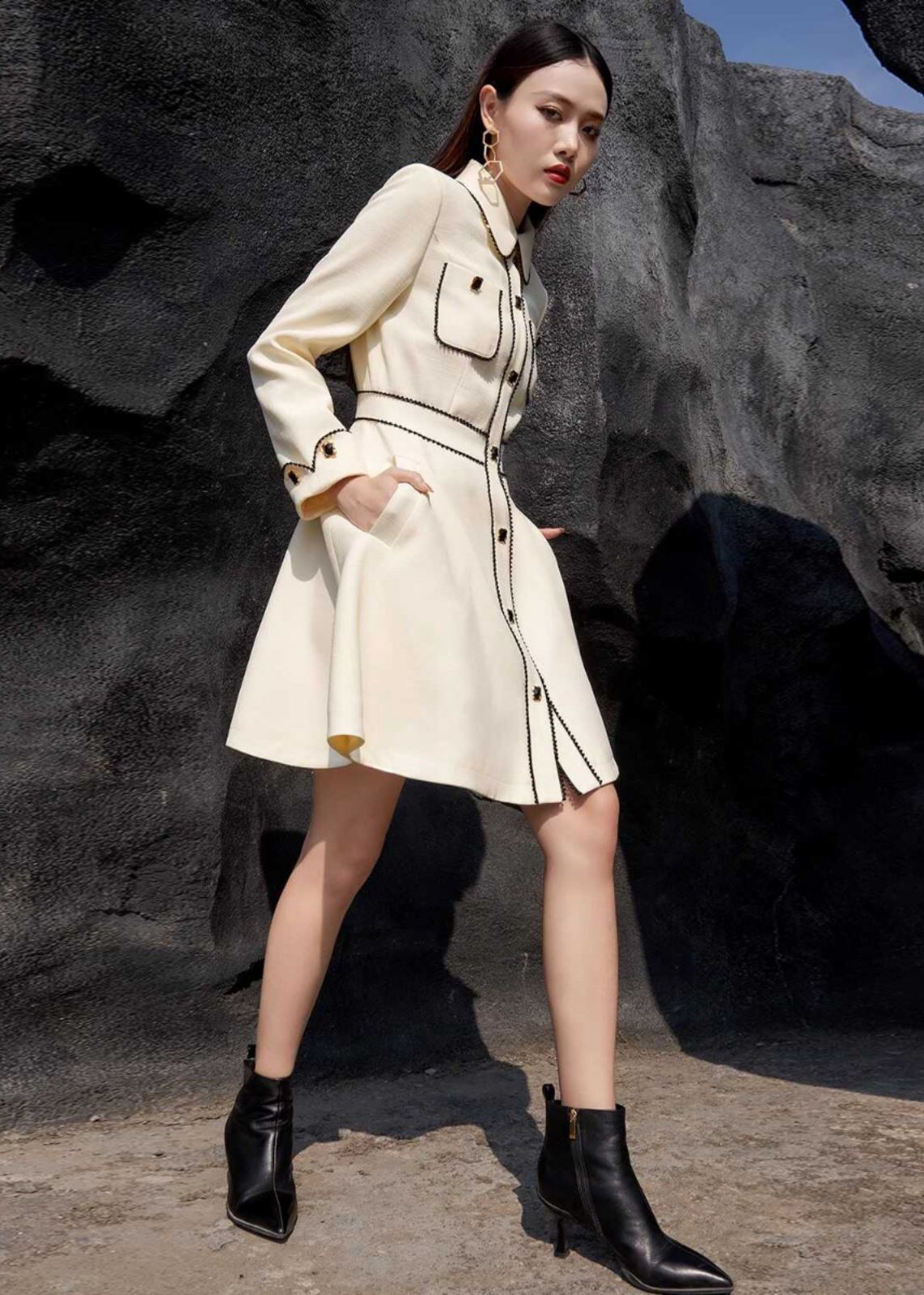 Peter Pan Collar Fit & Flare Button Coat Ivory / XS Peter Pan Collar Fit & Flare Button Coat Ivory / XS