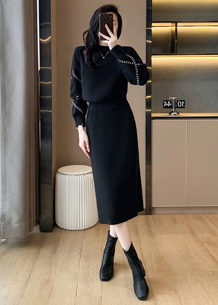 Knit Crewneck Pullover Sweater Skirt Two-Piece Set Beige / S Knit Crewneck Pullover Sweater Skirt Two-Piece Set Beige / S