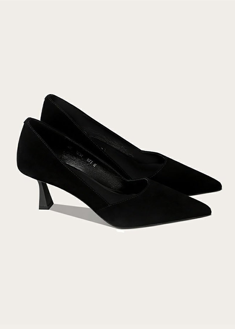 women's black pumps