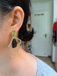 Modern Gold Crinkle Disc Irregular Frame Drop Dangle Statement Earrings