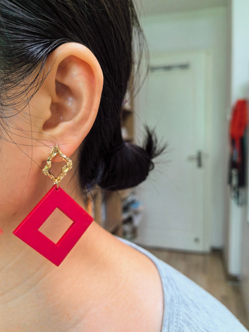 Gold Crinkle Fuchsia Acrylic Geometric Square Drop Statement Earrings