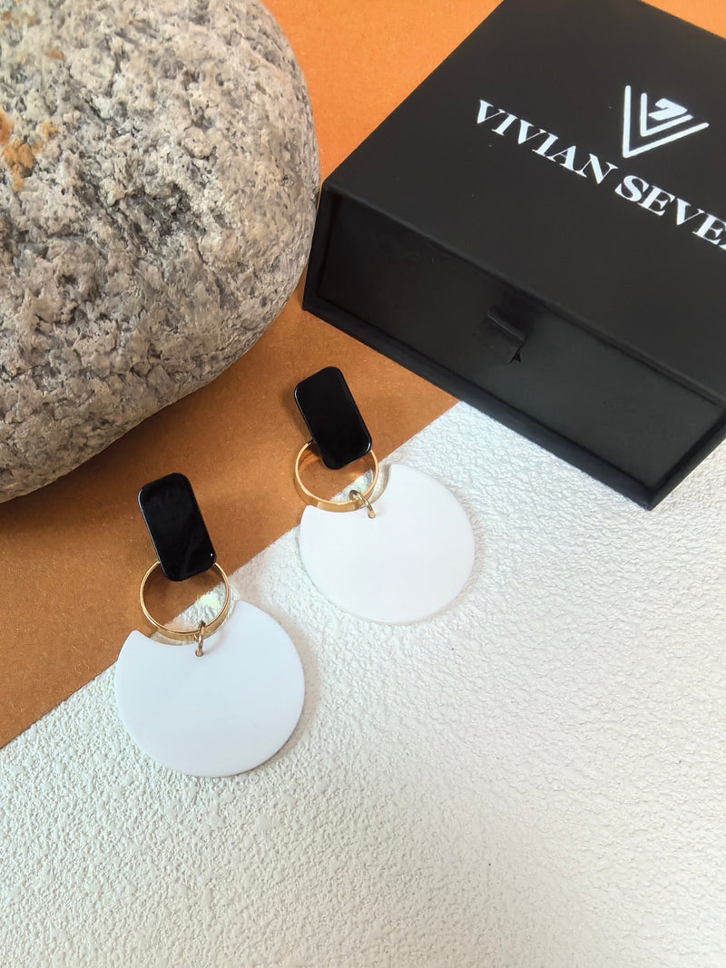 Trendy Two Tone Black White Acrylic Disc Drop Dangle Statement Earrings