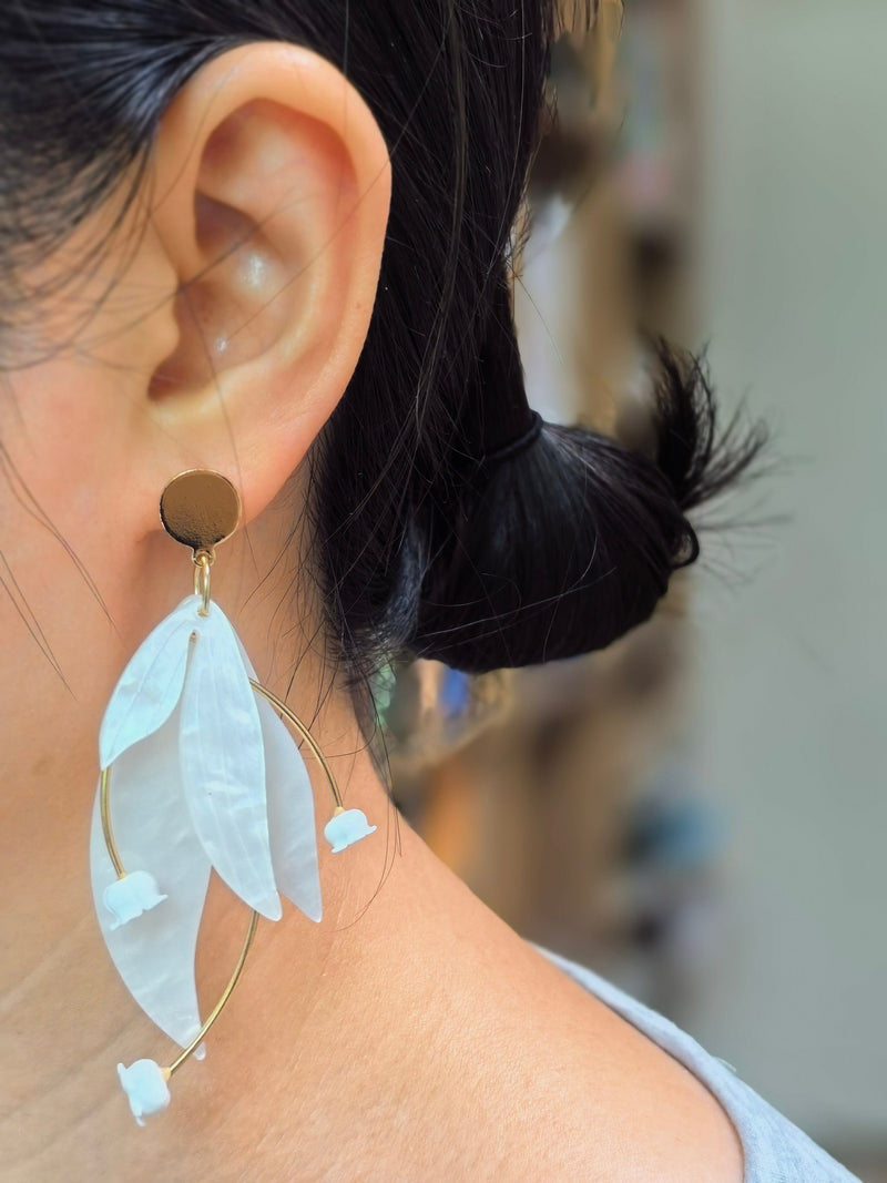 White Acrylic Floral Petal Drop Flower Statement Dangle Earrings