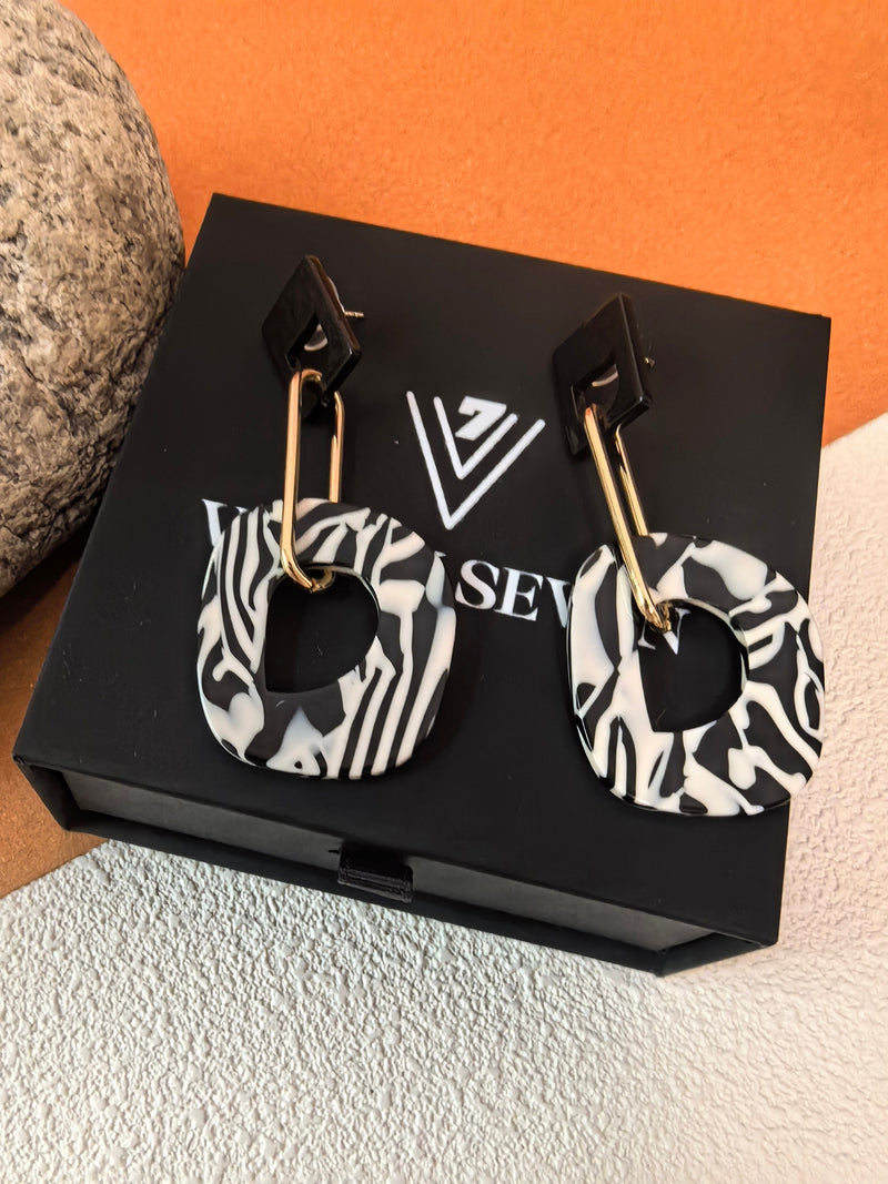 Chic Fashion Statement Zebra Resin Hoop Drop Dangle Earrings