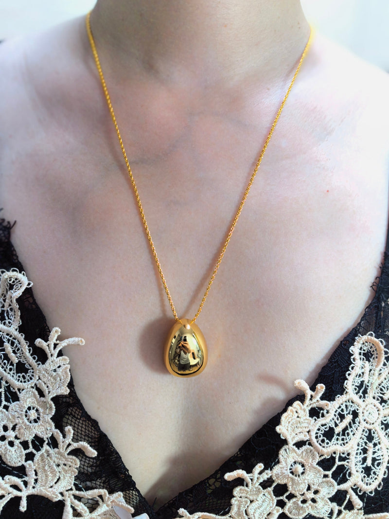 Goldtone Dramatic Chain Link Teardrop Pendant Necklace