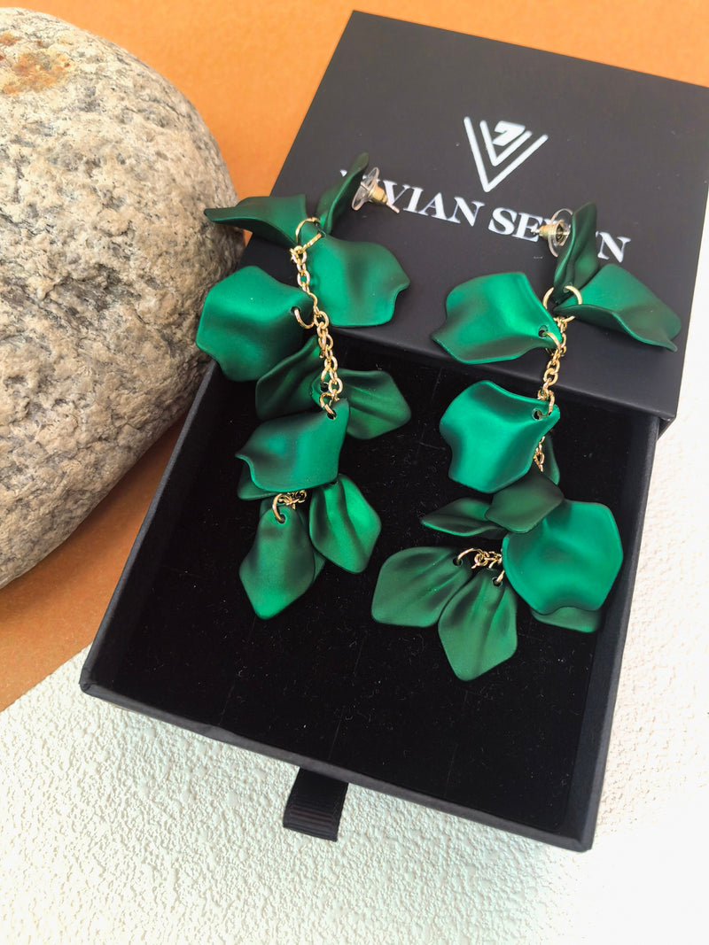 Green Petal Chain Linear Statement Dangle Long Drop Earrings