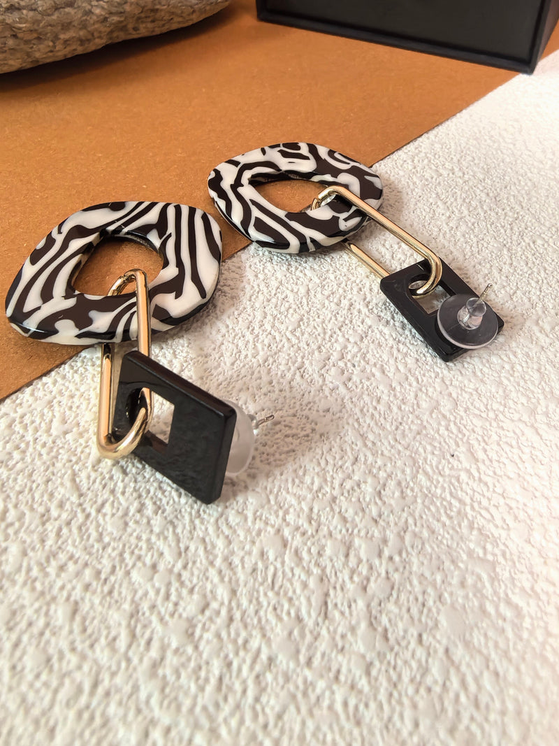 Chic Fashion Statement Zebra Resin Hoop Drop Dangle Earrings