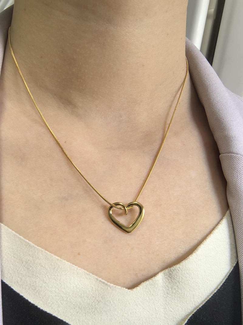 Snake Chain Gold Plate Heart Pendant Dainty Minimalist Necklace