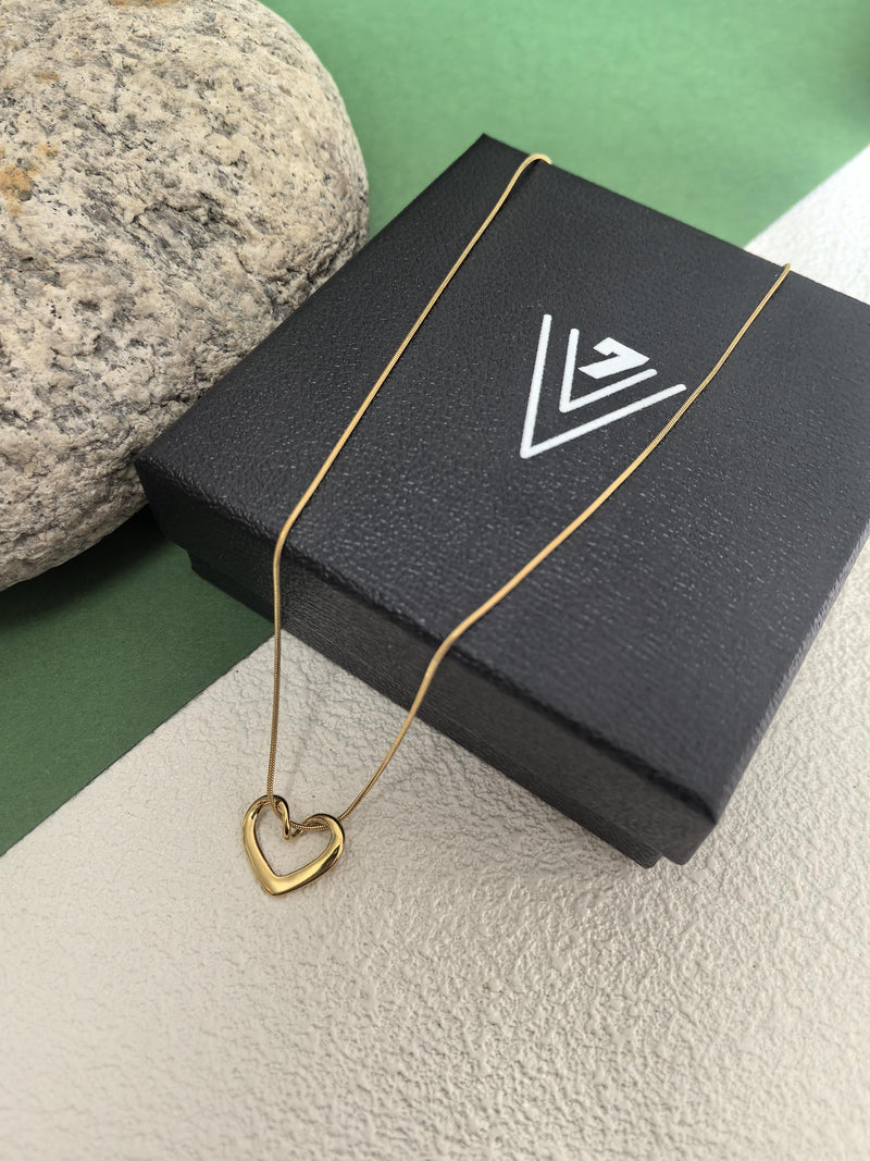 Snake Chain Gold Plate Heart Pendant Dainty Minimalist Necklace