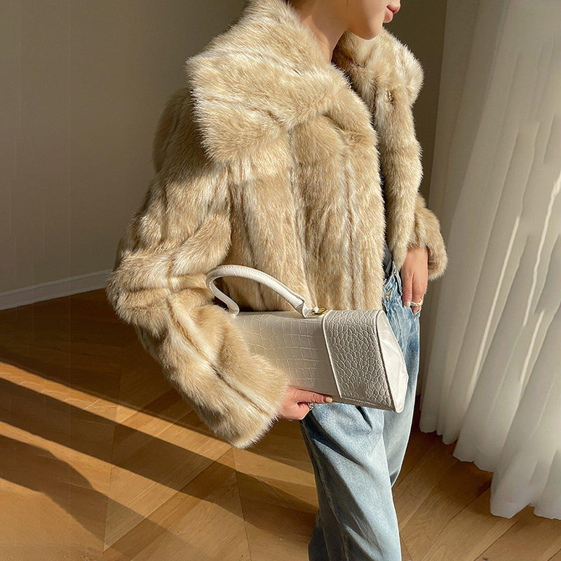 Jasmine Faux Fur Big Collar Short Coat – Vivian Seven