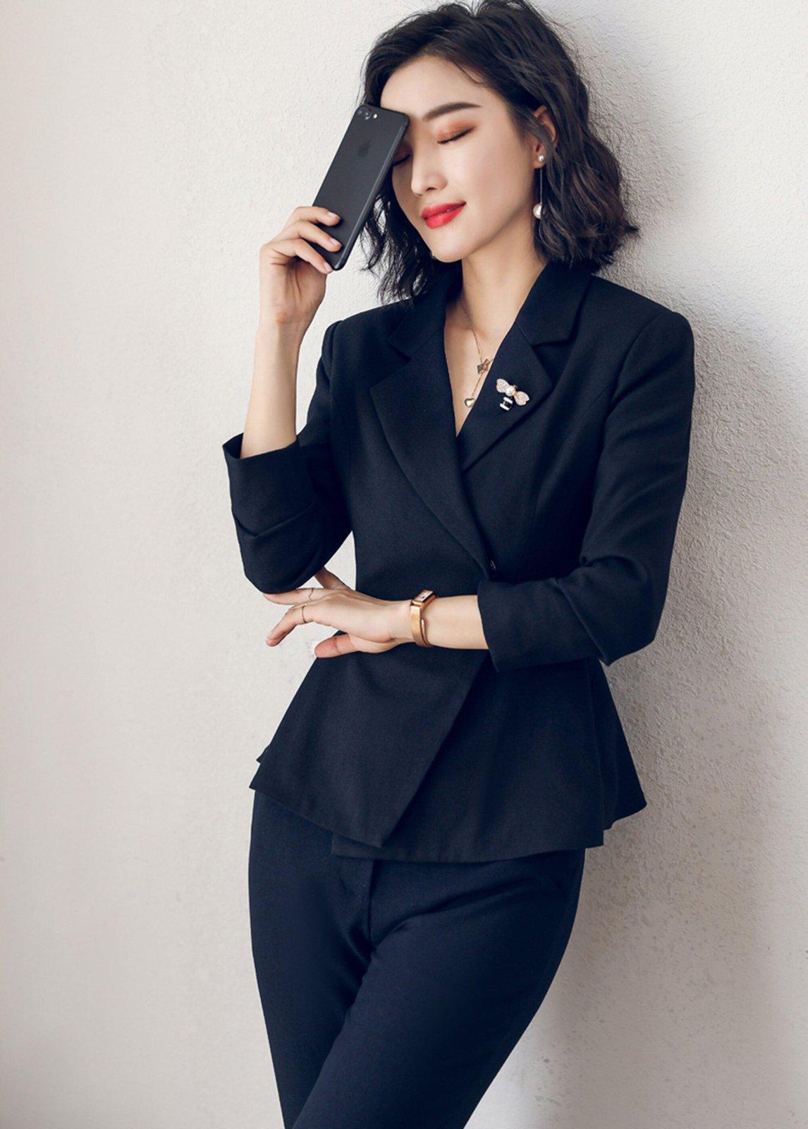 Alice Ruffle Blazer & Crop Skinny Pant Suit Vivian Seven